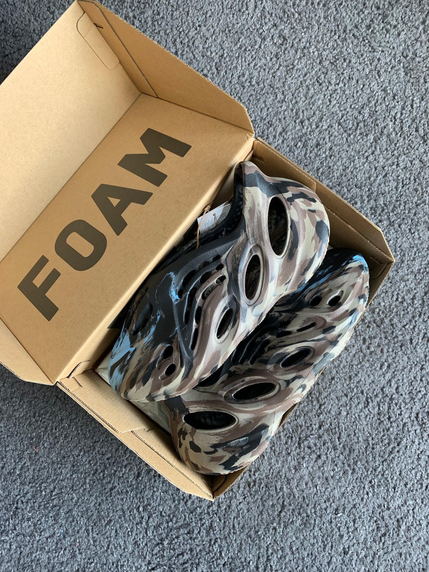 Adidas Yeezy Foam RNR MX Cinder