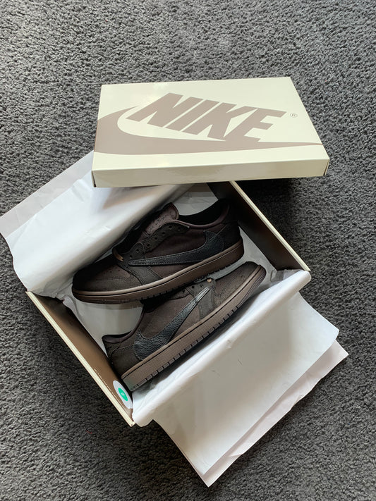 Travis Scott x Air Jordan 1 Retro Low OG SP 'Velvet Brown'