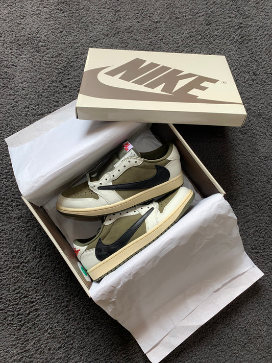 Travis Scott x Air Jordan 1 Retro Low OG SP 'Medium Olive'