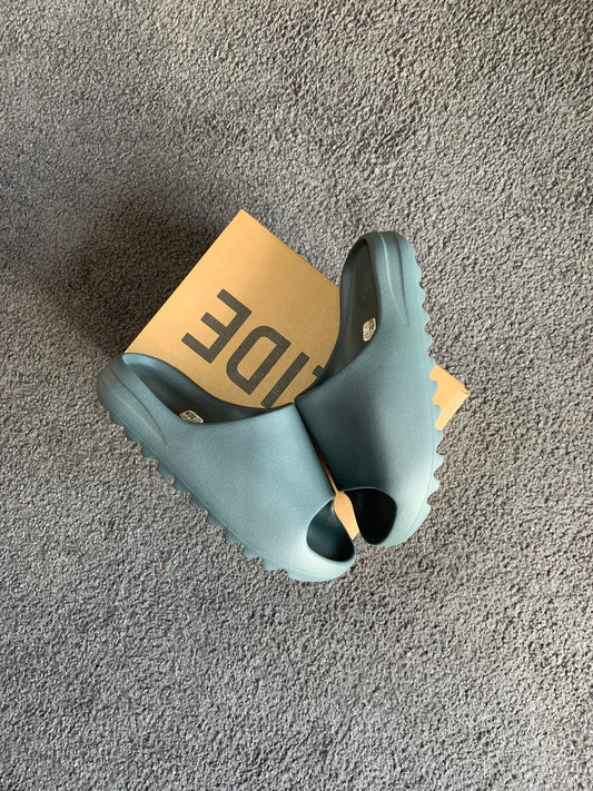 Yeezy Slides 'Slate Marine'