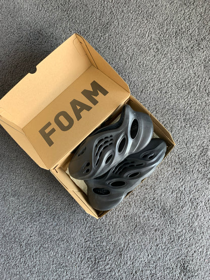 Adidas Yeezy Foam RNR Onyx